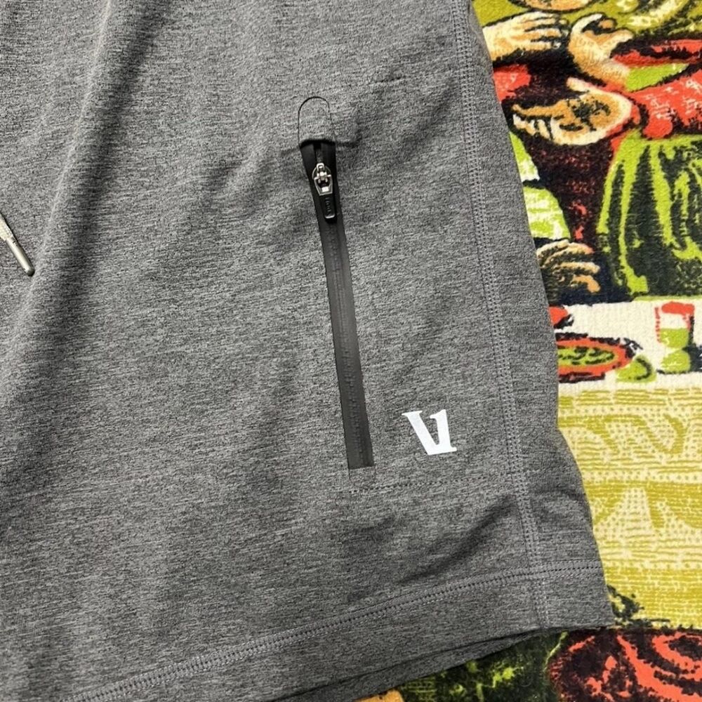 Vuori grey Sunday performance shorts Like new size small Vuori v381 casual gym - Picture 6 of 7